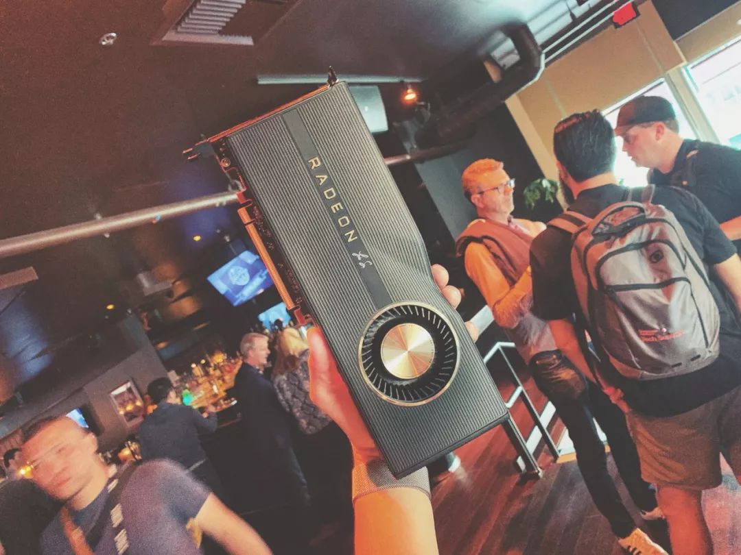 AMD RX5700系列显卡发售前一天突然降价！却是为何？