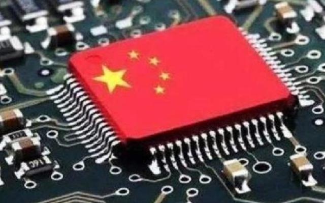 中国芯片女奇才，17岁上北大，28岁成博导，30岁获全球仅3人大奖