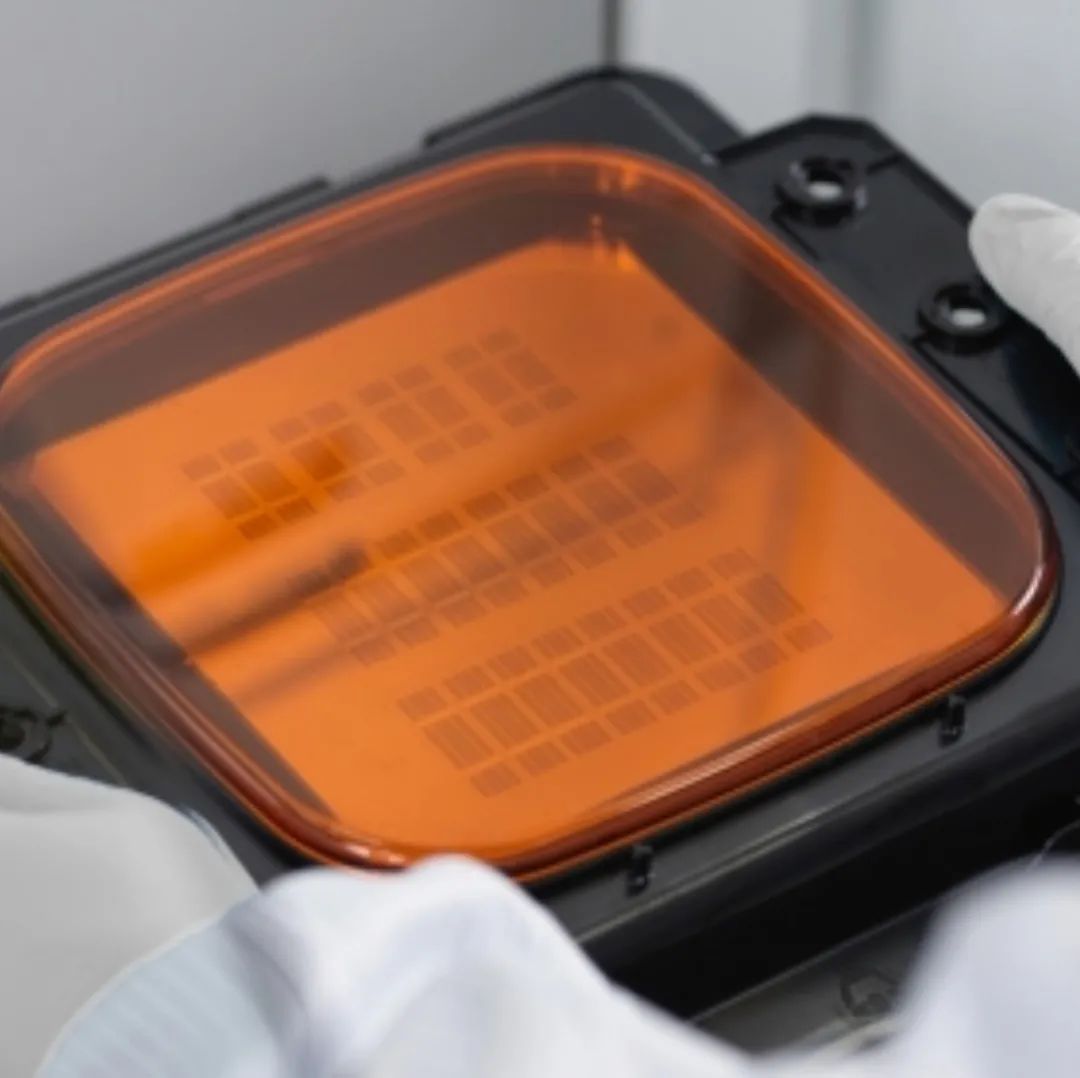 设备｜EUV Solution在韩国率先量产Pellicle透过率检查设备