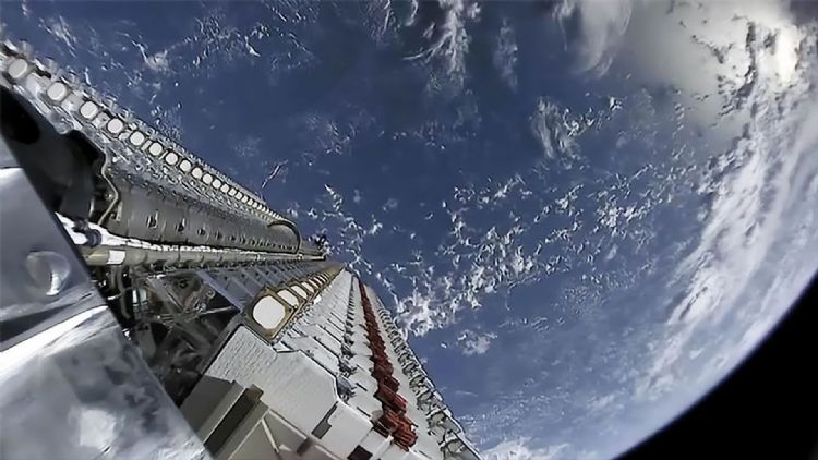 奠定低轨卫星领域需求 富士康研究院投入新型态通讯研究