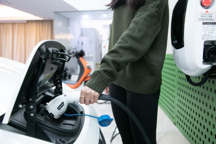 每日椽真：二线晶圆代工2Q续涨阻力大；台厂切入全球充电桩供应链