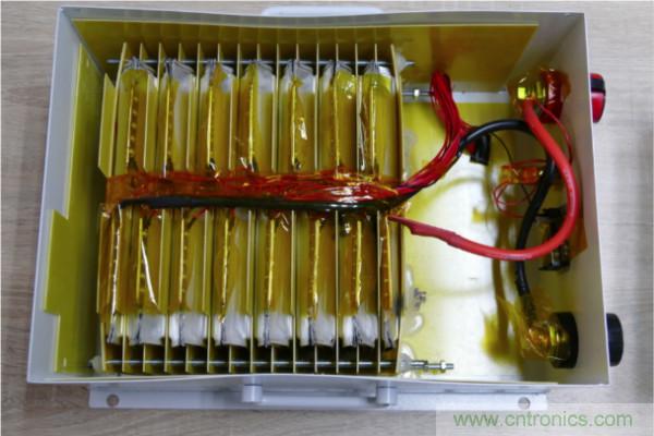 高密度混合电力电容器：能源竞赛的新方向