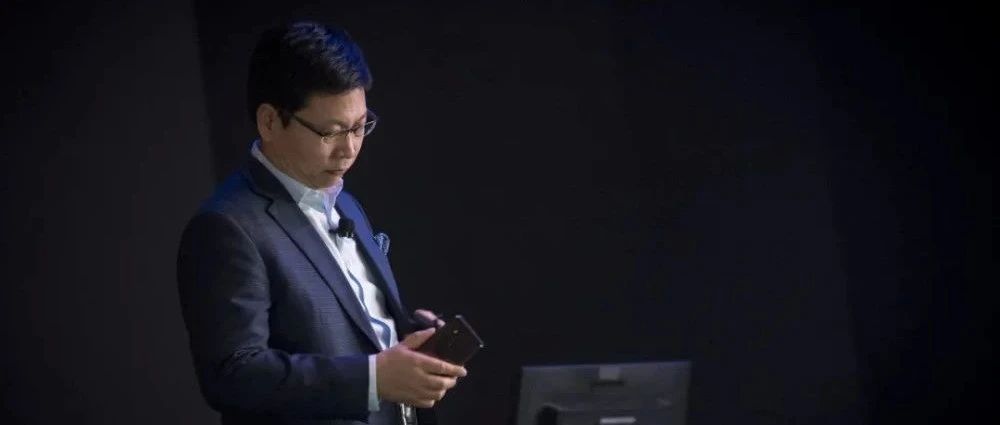 华为人事深夜大变，余承东被免去云CEO职位