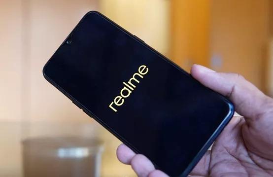 买realme、iQOO还是红米？抛开品牌谈配置，看完就不纠结了