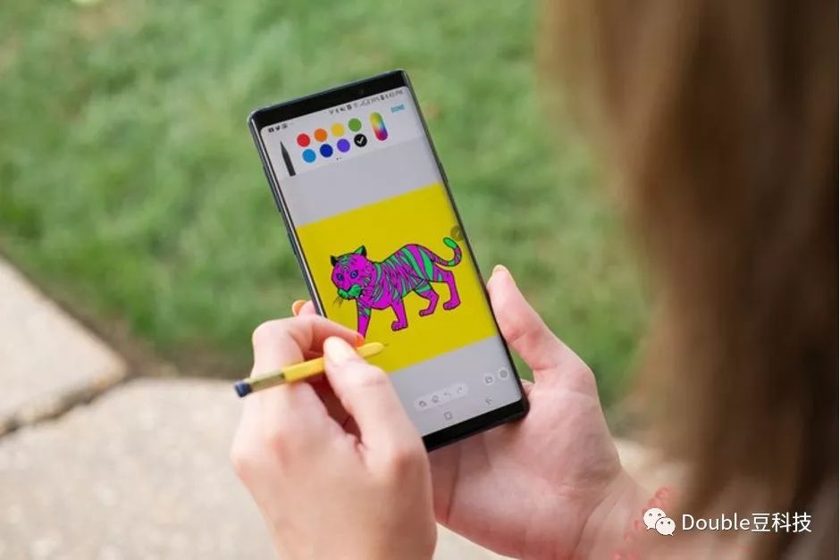 数据显示三星Android Pie测试版中包含Verizon或AT＆T版Note 9！