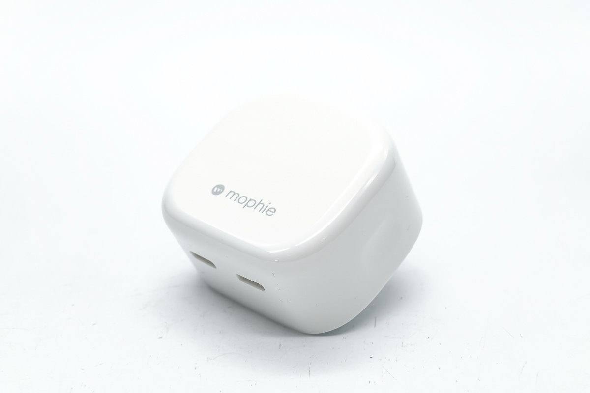 网传苹果双PD快充难道是它？mophie推出双USB-C充电器