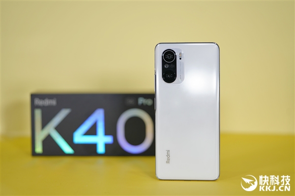 骁龙888+首发360Hz!RedmiK40Pro开箱图赏