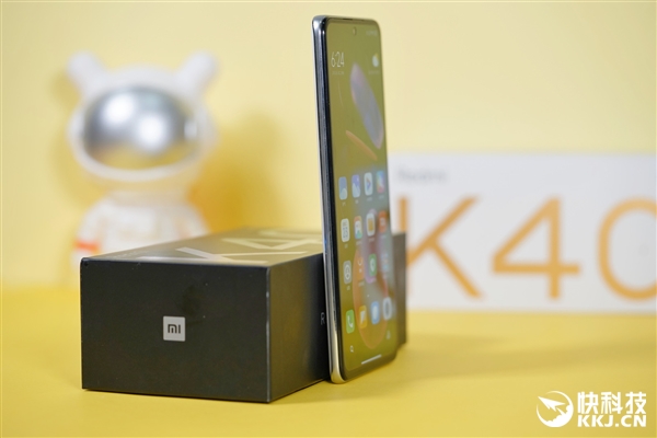 骁龙888+首发360Hz!RedmiK40Pro开箱图赏