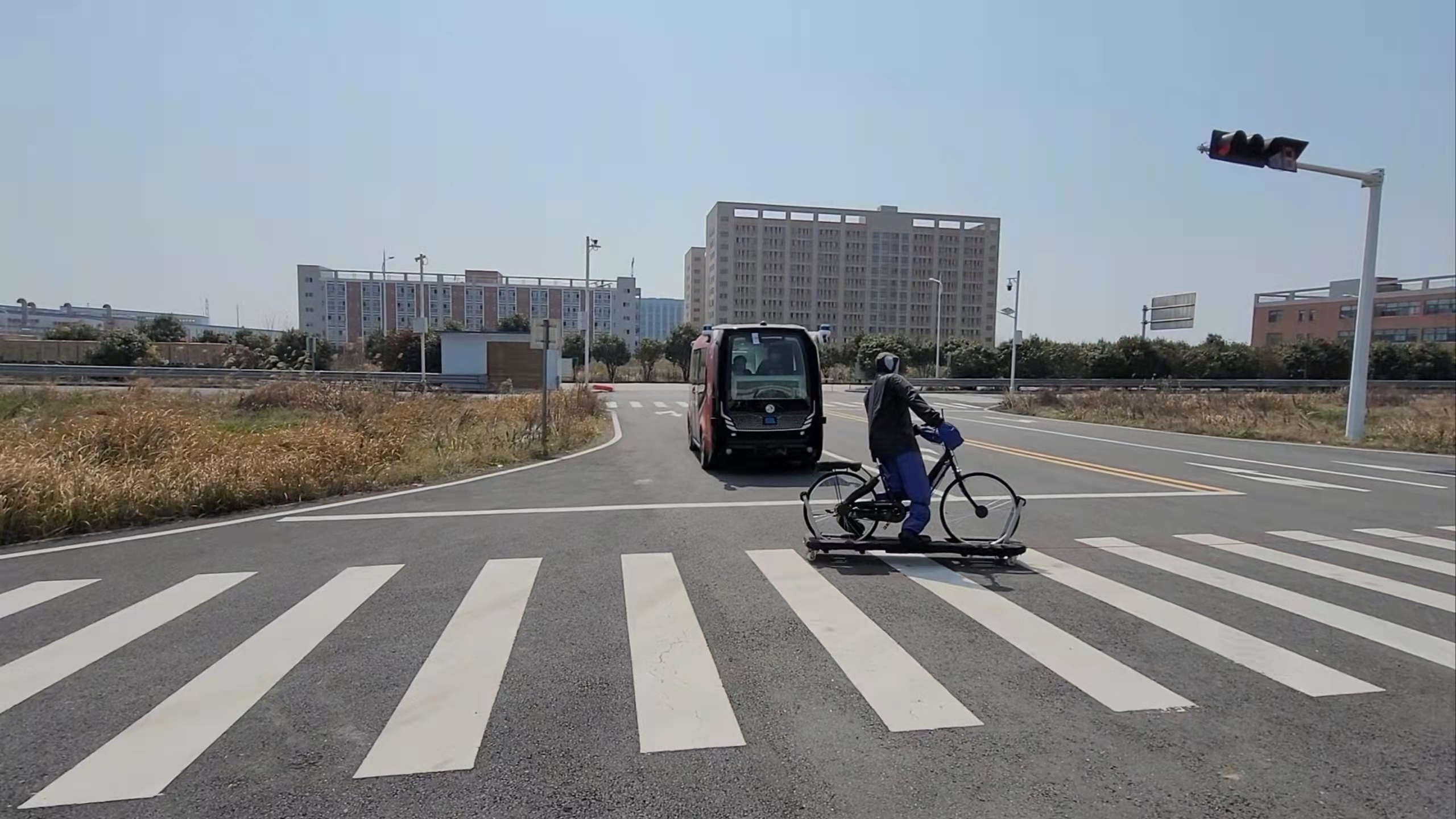 功能型无人车行业标准测试正式启动
