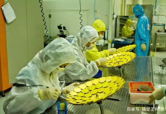 光刻机、蚀刻机迎来突破，为何造不了高端芯片？任正非给了答案！
