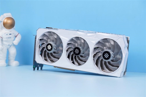 24GB显存卡皇!影驰RTX 3090 Ti星曜OC开箱图赏