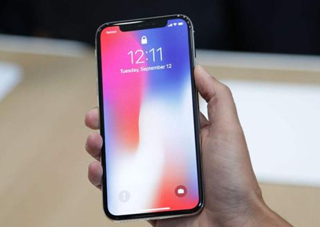 富士康首批iPhone X从郑州发货出境：11月3日发售 一机难求