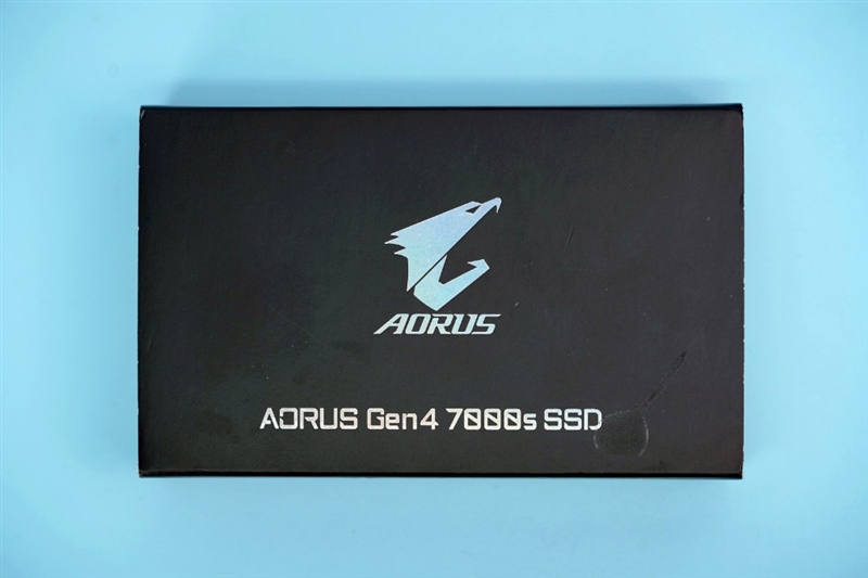 性能、温度超常发挥！技嘉钛雕AORUS Gen4 7000s 1TB SSD评测