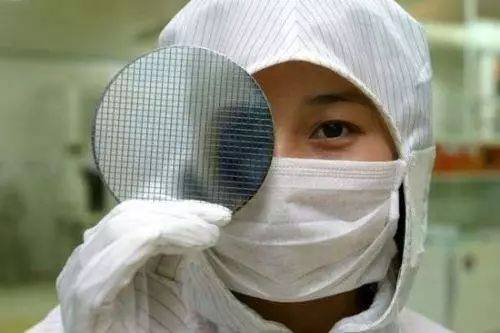 白宫内部报告，揭露美国打压中国芯片行业内幕