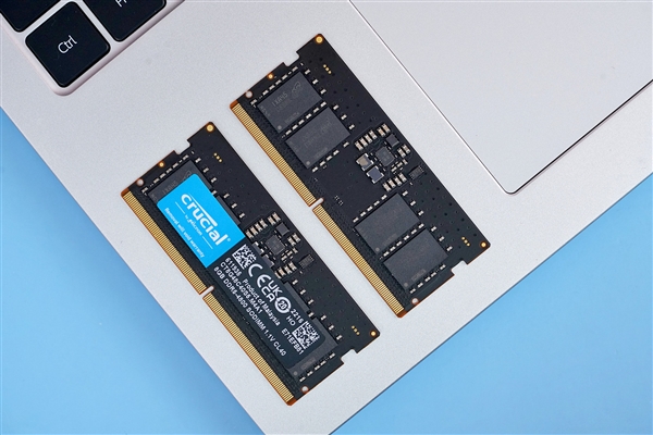 比DDR4快50%！英睿达DDR5-4800 8GB笔记本内存图赏