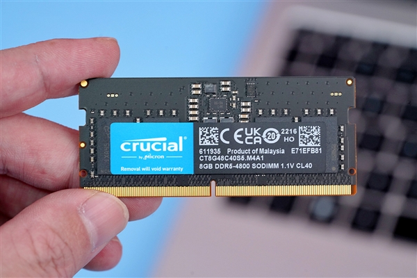 比DDR4快50%！英睿达DDR5-4800 8GB笔记本内存图赏
