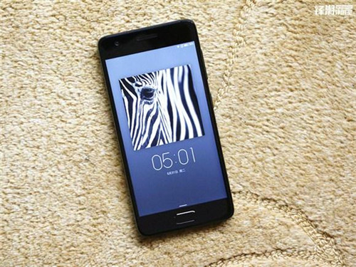 小米5劲敌！联想ZUK Z2深度评测：原汁原味骁龙820处理器！