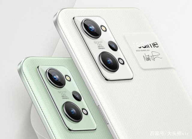iQOOneo6和realme真我GT2价格差不多，该如何选？