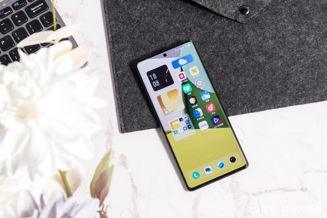 vivoX80Pro系列问世：联发科天玑9000+骁龙8双芯旗舰，令人惊艳