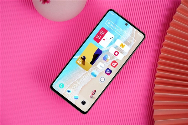定制骁龙870巅峰版！vivo S15开箱图赏：久违的窄边直屏