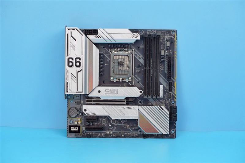 高性价小钢炮！七彩虹B660M GAMING PRO主板评测：内存轻松超4400MHz