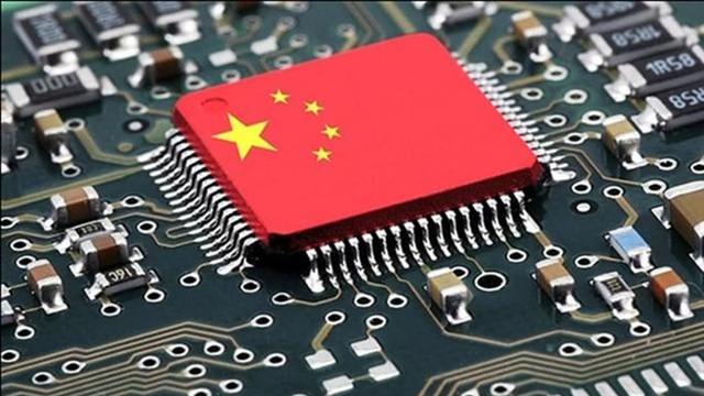 上海传来好消息，争取量产12nm芯片，美国收到国际半导体协会的警告