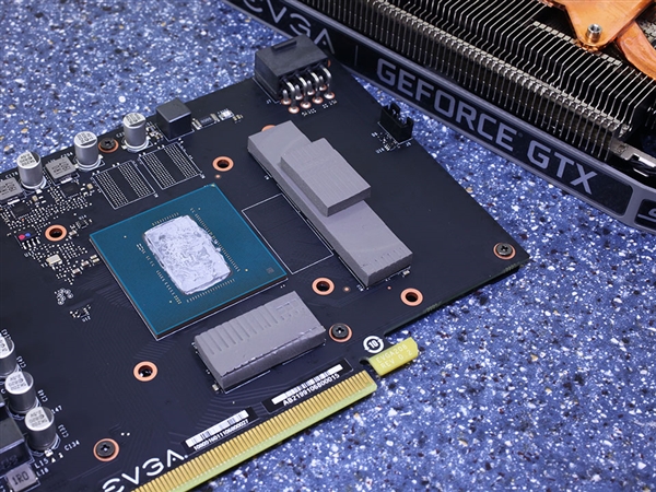 曾经最疯狂的显卡！GTX 1660 Super价格崩盘 还有的赔钱卖