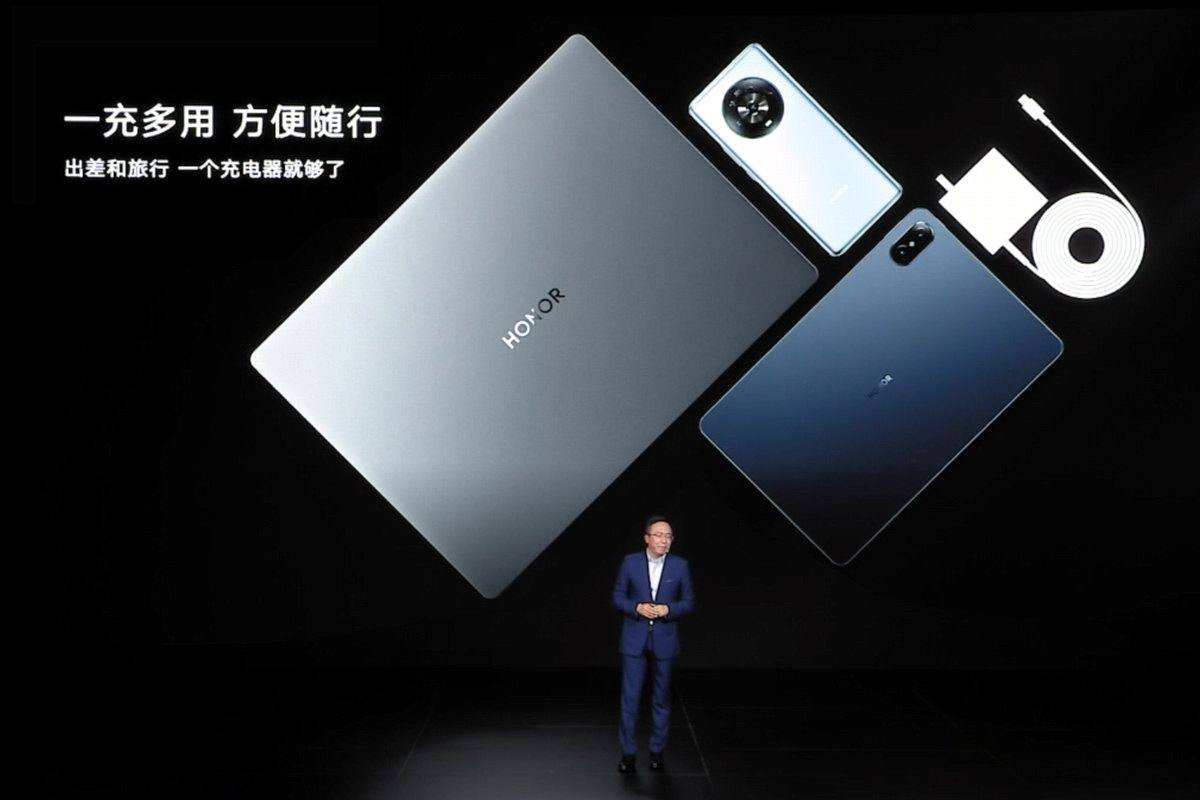 荣耀MagicBook 14 2022独显笔记本标配100W氮化镓充电器-充电头网