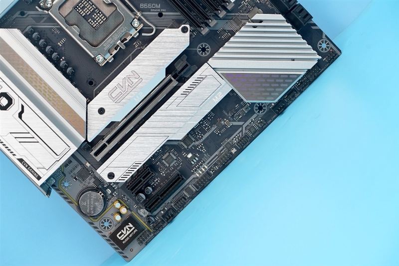 高性价小钢炮！七彩虹B660M GAMING PRO主板评测：内存轻松超4400MHz