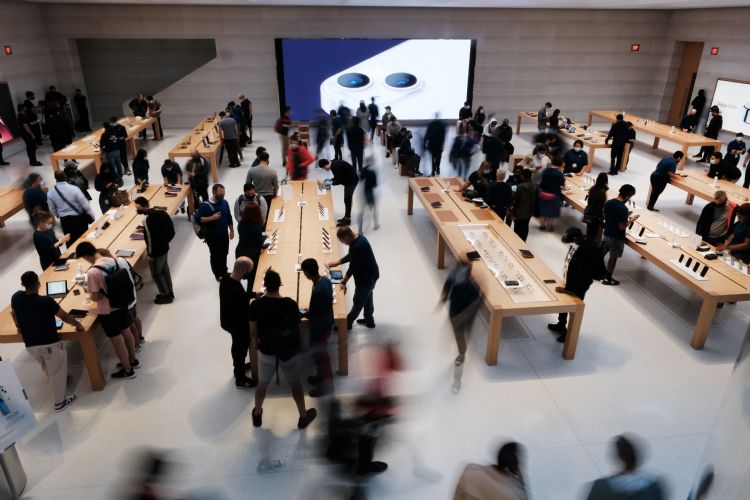 2022年第1季iPhone 13需求超出预期。法新社