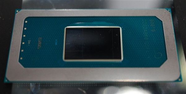 Intel 14代酷睿内核照首曝：2大8小10核心、三种工艺合体