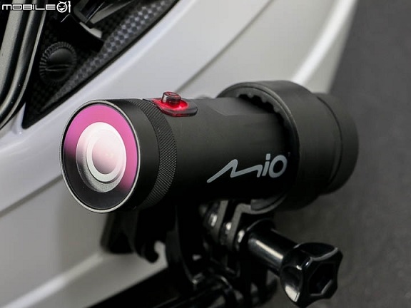 续航力大跃进 Mio Mivue M560 机车用行车记录器测试