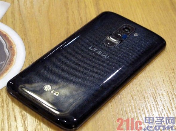 浓浓Lumia风 5英寸1080P屏小米3发烧手机评测