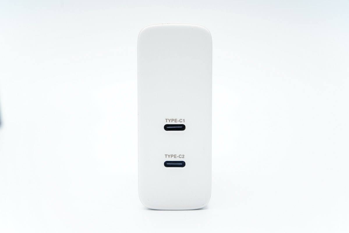 新斯宝推出140W 2C氮化镓充电器,双口均支持PD3.1新标准-充电头网