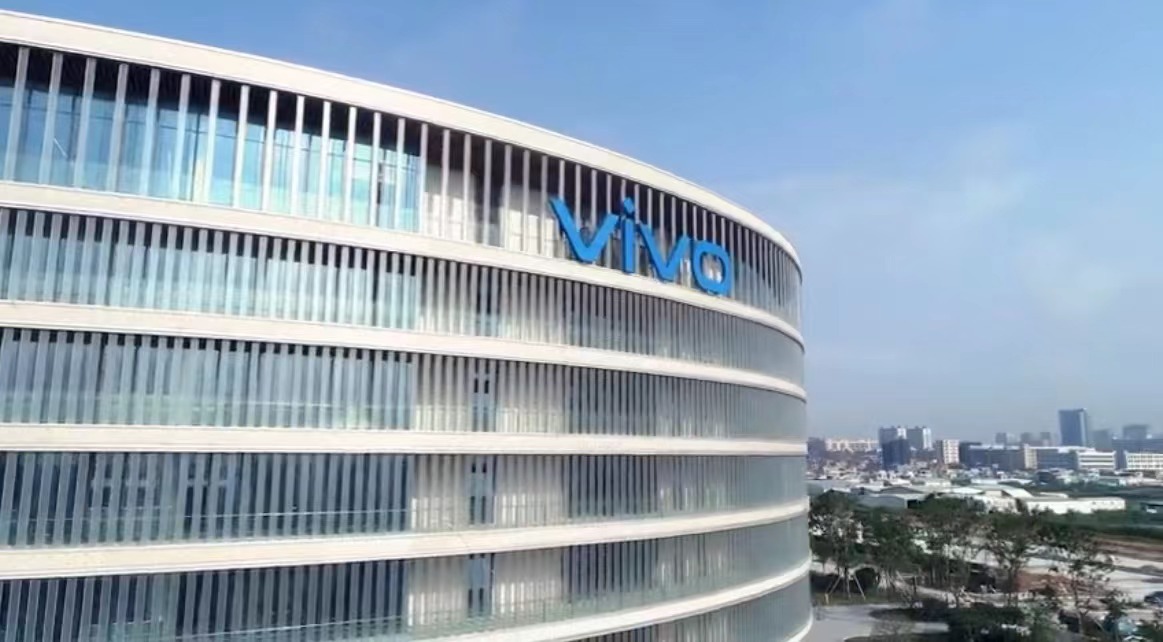 vivo折叠机慢了，会顺利“冲高”吗？