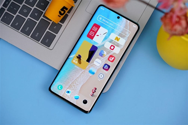 天玑8100+80W超快闪充！vivo S15 Pro开箱图赏