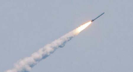 俄军接收首套S-350防空导弹系统，最大射高30公里！