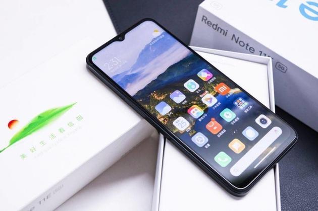 小米第一部城市定制手机发布，基于Redmi Note 11E打造