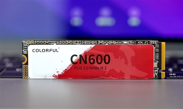 颗粒、主控皆国产！七彩虹战戟CN600 512GB SSD开箱图赏