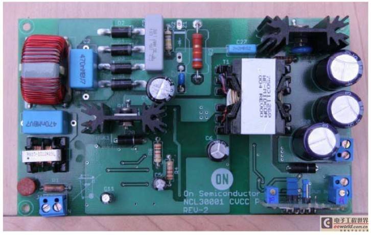 高能效28 V、3.3 A LED街灯驱动器设计