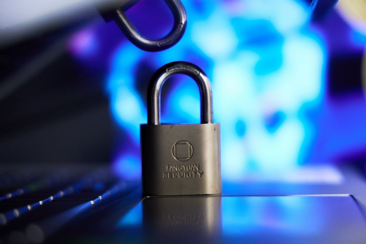 防范DDoS 加速采用零信任原则保护数码设施