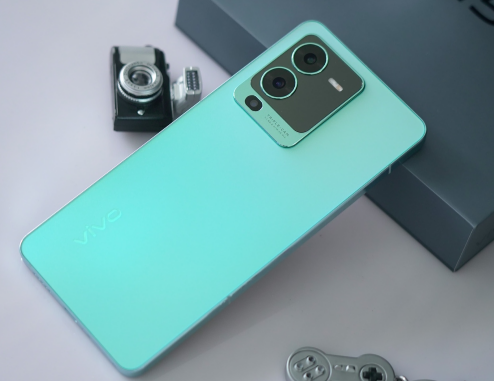 既是偶像派 更是实力派 vivo S15评测