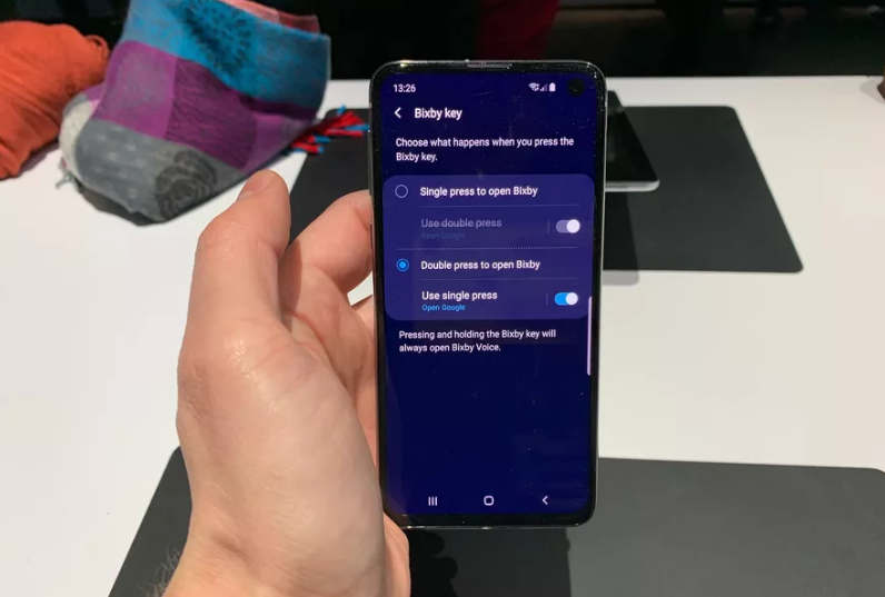 三星系列手机可以定制Bixby按键，但是需要运行Android Pie