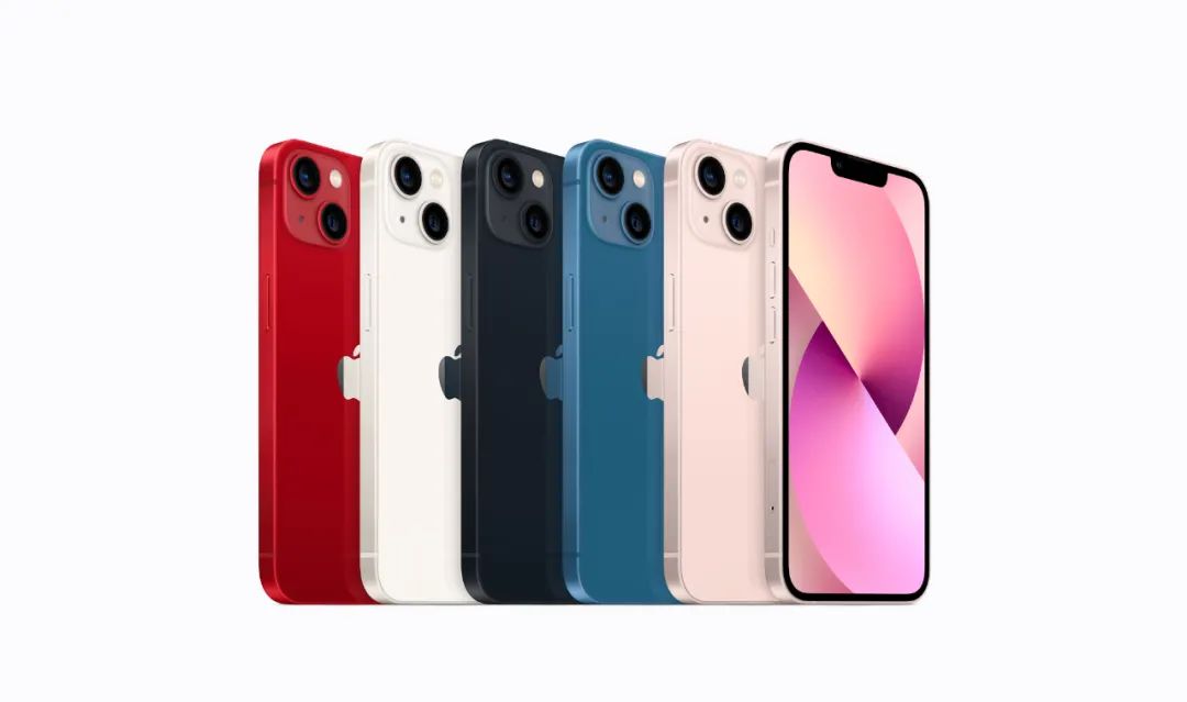 iPhone13连续四个月蝉联国内单机销冠；英特尔高管称中国现在没有竞争对手；vivo首款折叠屏手机或在下月发布|日报