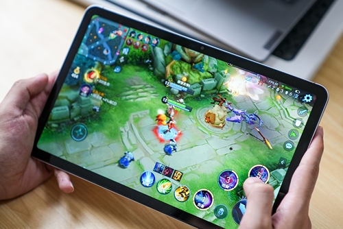 千元超高颜值平板!OPPO Pad Air上手:玩《王者荣耀》接近满帧