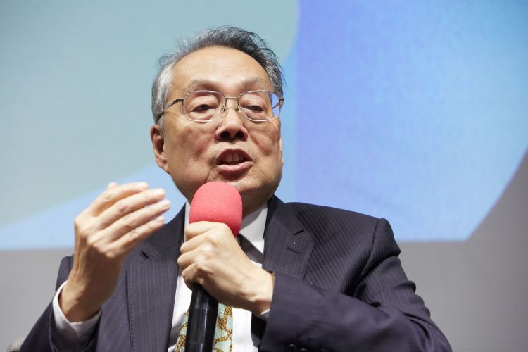宏碁创始人施振荣呼吁，政策应以内销带动外销，让厂商能先在国内练兵，再推广至国际市场。DIGITIMES数据照片