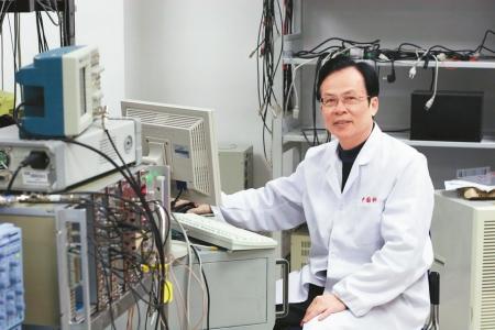 郭光灿院士在半导体量子比特扩展方面再获新进展