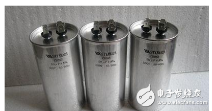 陶瓷电容和电解电容的工作原理，怎样使用万用表测量电容