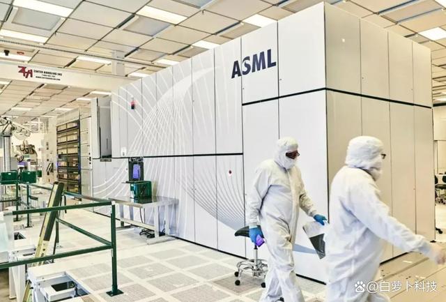 ASML措手不及，荷兰亮明态度后，德也做出决定了