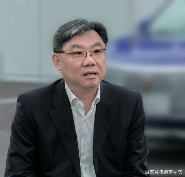 陈虹代表：建议提高车规级芯片国产化率，关注数据安全和隐私保护